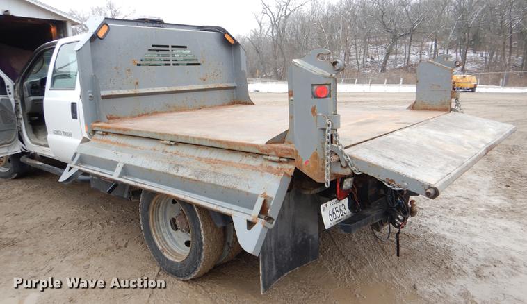 image for item DE0012 2007 Ford F450 Super Duty XL Crew Cab dump bed pickup truck
