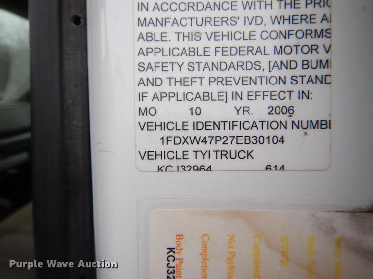 image for item DE0012 2007 Ford F450 Super Duty XL Crew Cab dump bed pickup truck