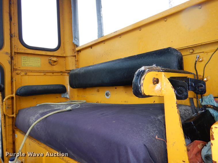 image for item DE0025 1972 Caterpillar 112F rigid frame motor grader