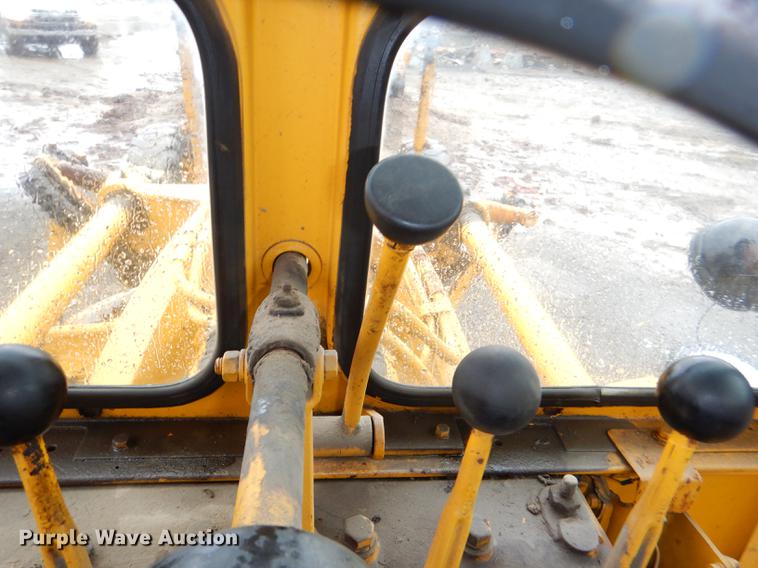 image for item DE0025 1972 Caterpillar 112F rigid frame motor grader