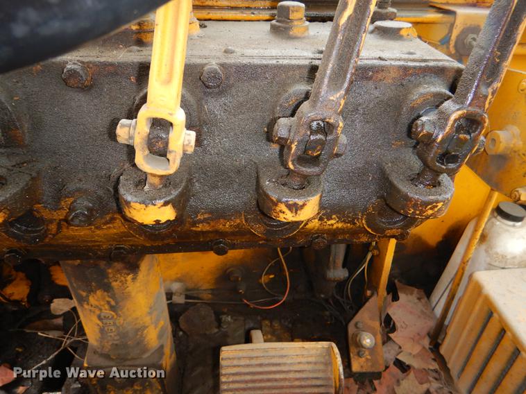 image for item DE0025 1972 Caterpillar 112F rigid frame motor grader