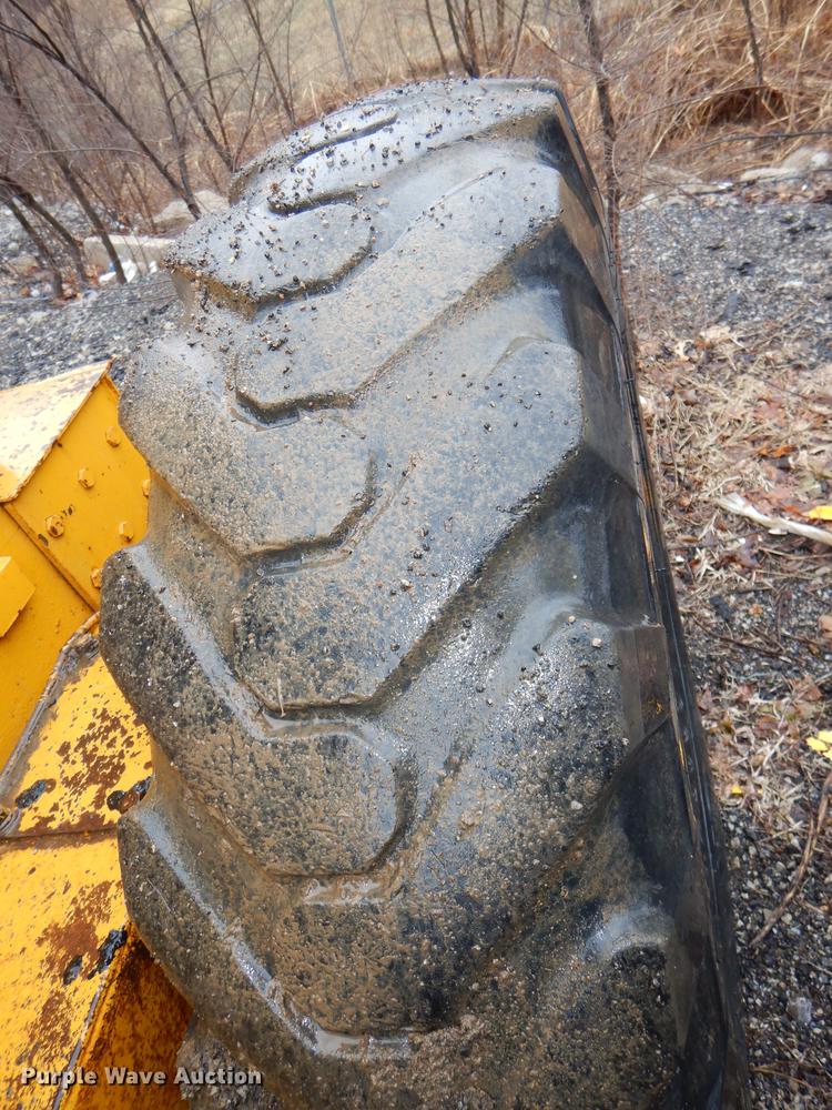 image for item DE0025 1972 Caterpillar 112F rigid frame motor grader