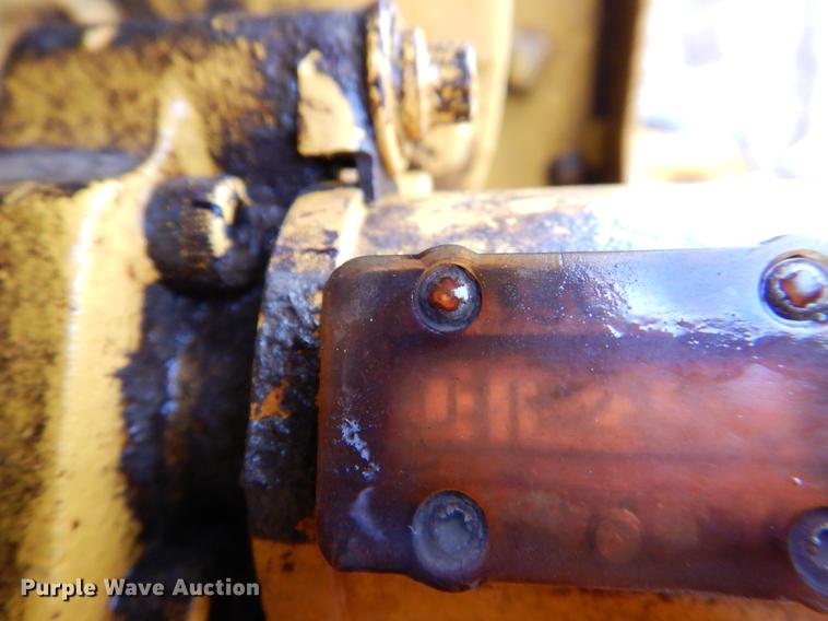 image for item DE0025 1972 Caterpillar 112F rigid frame motor grader