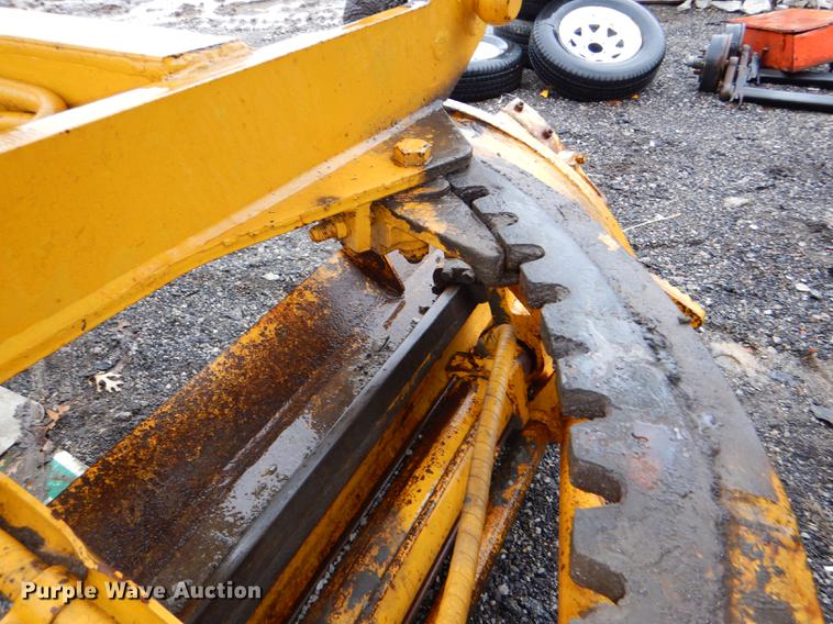 image for item DE0025 1972 Caterpillar 112F rigid frame motor grader