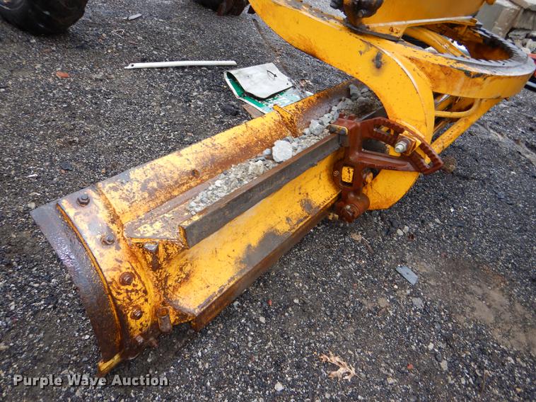 image for item DE0025 1972 Caterpillar 112F rigid frame motor grader