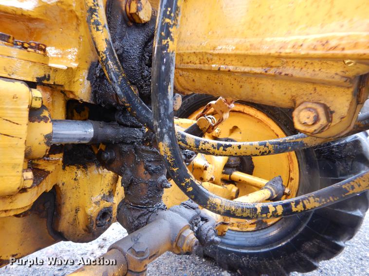 image for item DE0025 1972 Caterpillar 112F rigid frame motor grader