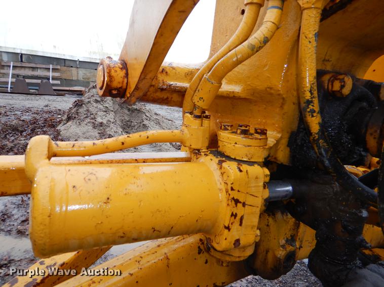 image for item DE0025 1972 Caterpillar 112F rigid frame motor grader