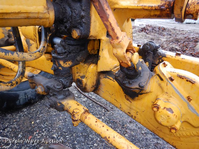 image for item DE0025 1972 Caterpillar 112F rigid frame motor grader