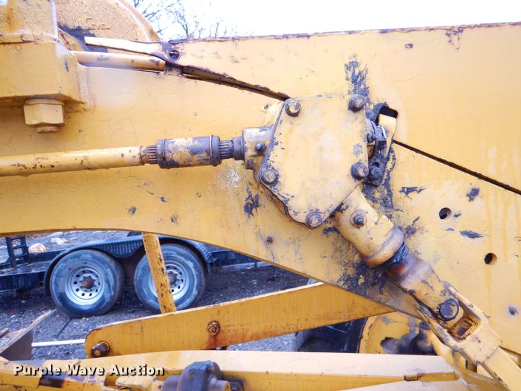 image for item DE0025 1972 Caterpillar 112F rigid frame motor grader