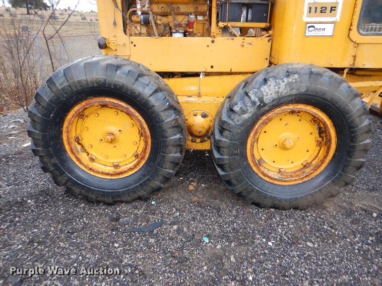 image for item DE0025 1972 Caterpillar 112F rigid frame motor grader