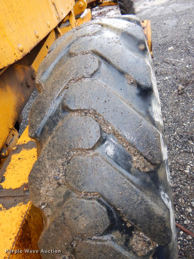 image for item DE0025 1972 Caterpillar 112F rigid frame motor grader