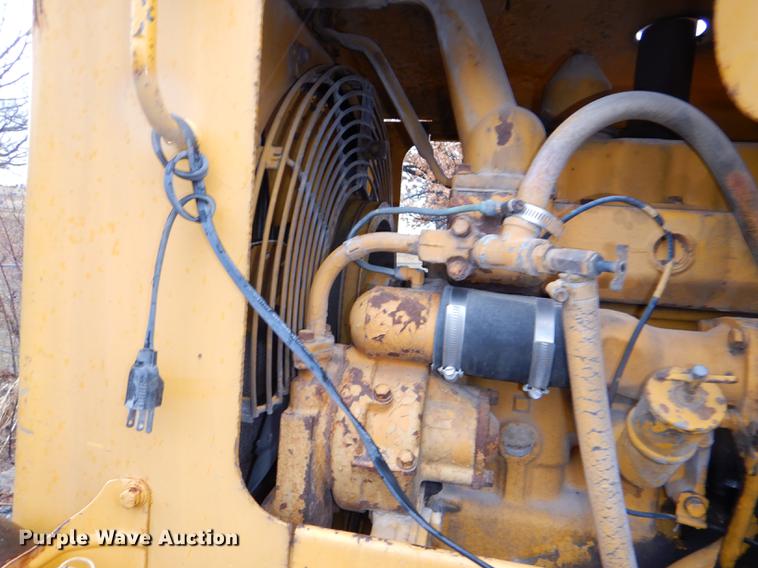 image for item DE0025 1972 Caterpillar 112F rigid frame motor grader