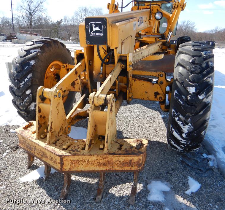 image for item DE0142 1984 John Deere 670A motor grader