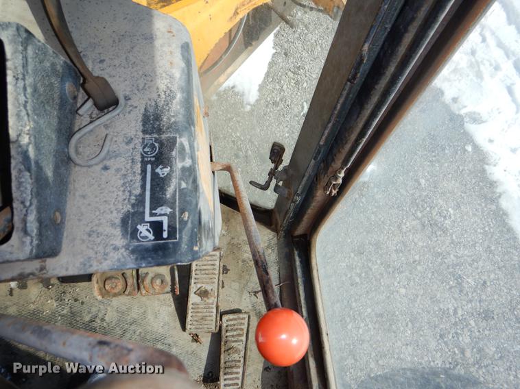 image for item DE0142 1984 John Deere 670A motor grader