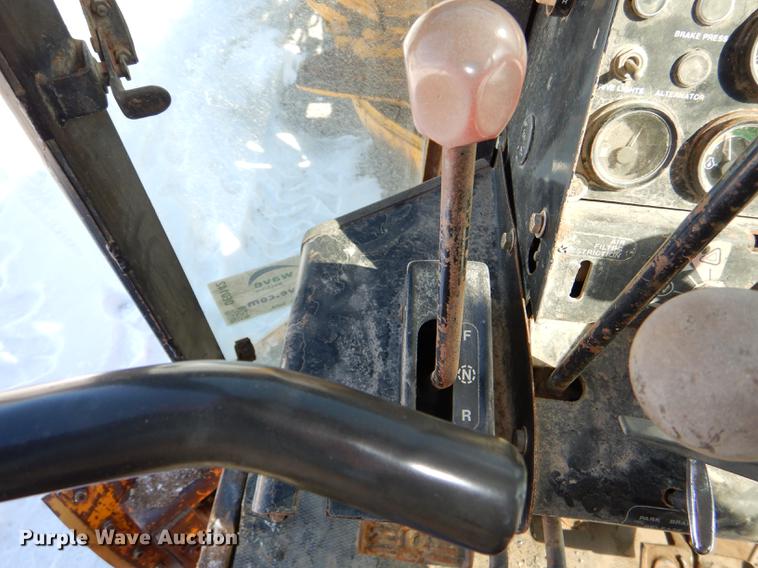 image for item DE0142 1984 John Deere 670A motor grader