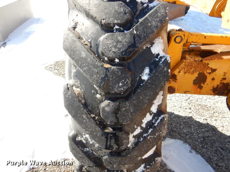 image for item DE0142 1984 John Deere 670A motor grader