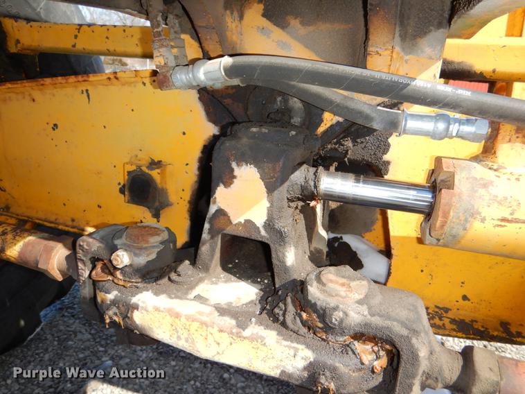 image for item DE0142 1984 John Deere 670A motor grader