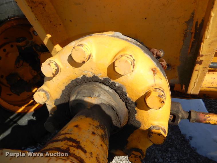 image for item DE0142 1984 John Deere 670A motor grader