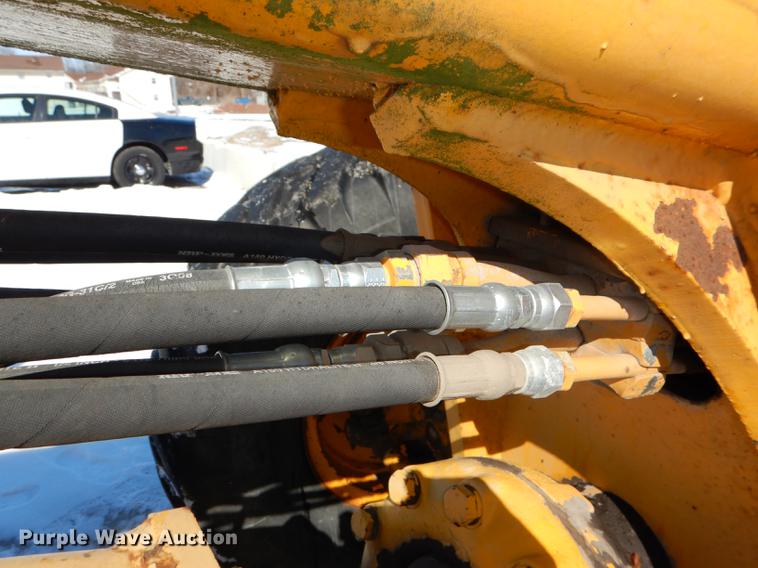 image for item DE0142 1984 John Deere 670A motor grader