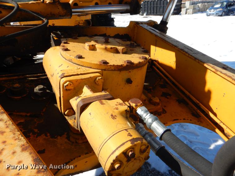 image for item DE0142 1984 John Deere 670A motor grader