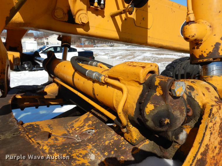 image for item DE0142 1984 John Deere 670A motor grader