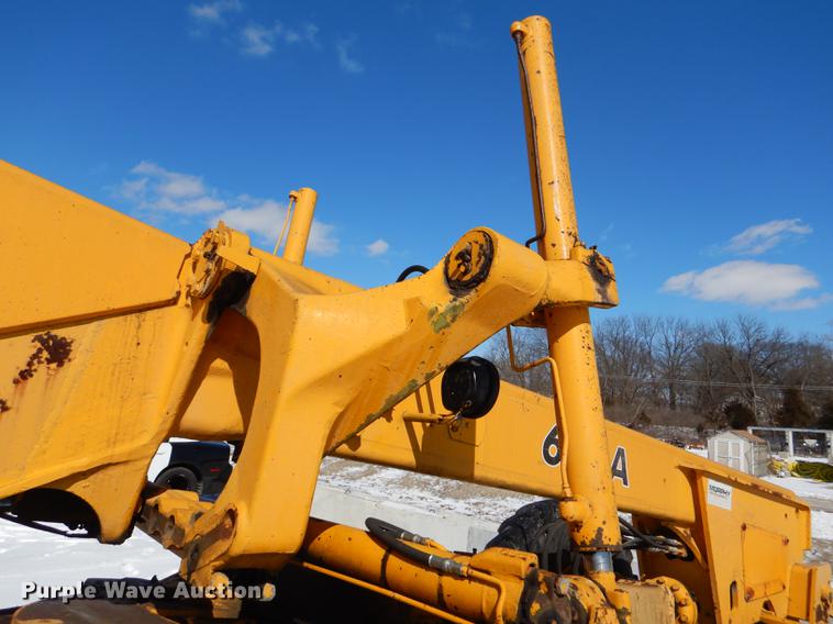 image for item DE0142 1984 John Deere 670A motor grader