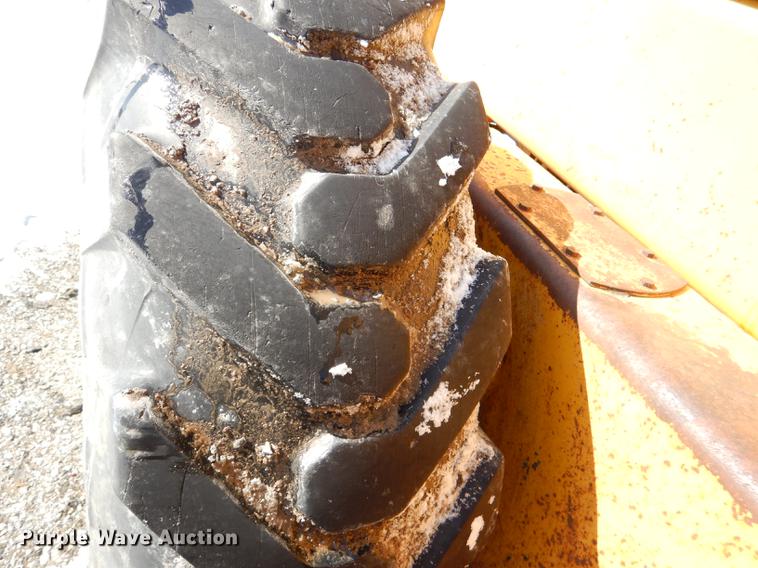 image for item DE0142 1984 John Deere 670A motor grader