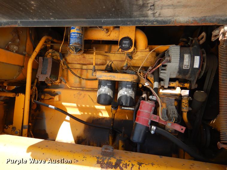 image for item DE0142 1984 John Deere 670A motor grader