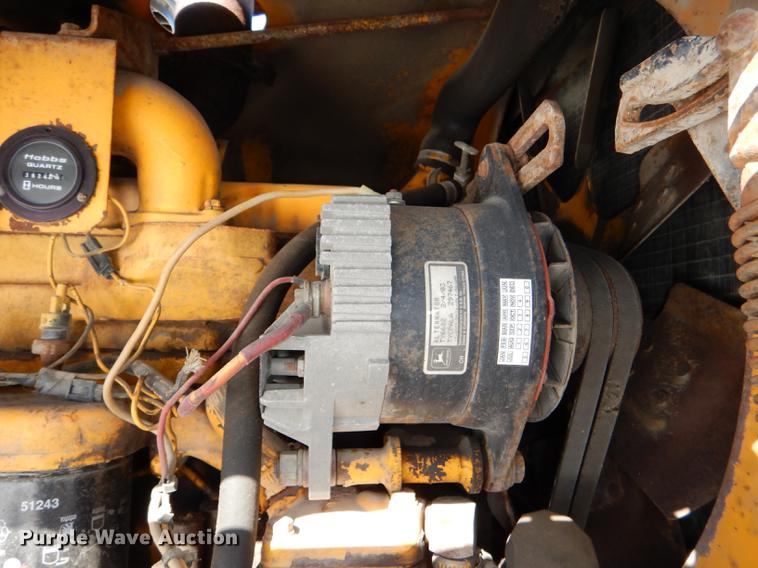 image for item DE0142 1984 John Deere 670A motor grader