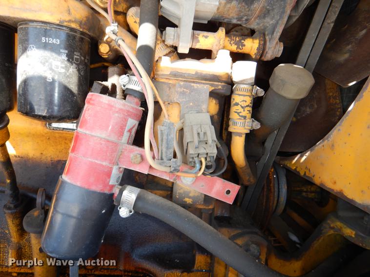 image for item DE0142 1984 John Deere 670A motor grader