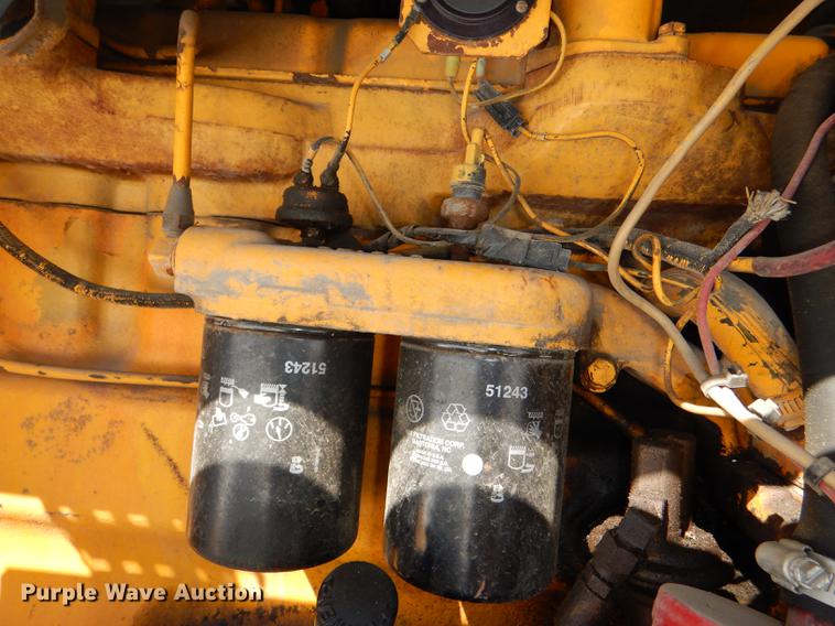 image for item DE0142 1984 John Deere 670A motor grader