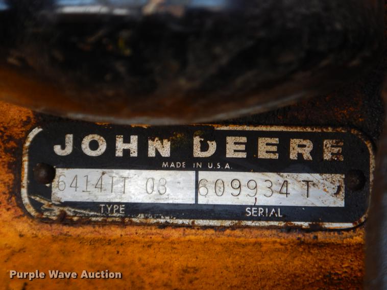 image for item DE0142 1984 John Deere 670A motor grader