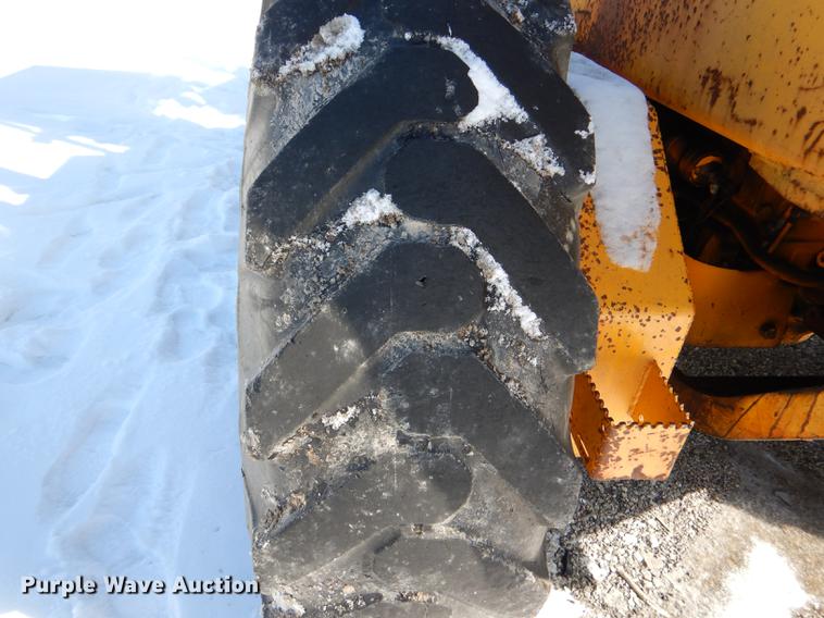 image for item DE0142 1984 John Deere 670A motor grader