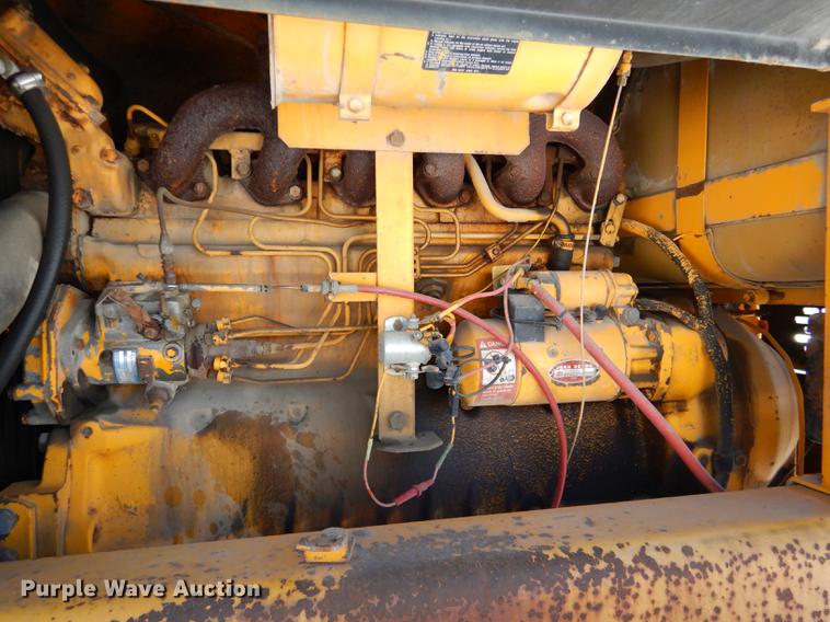 image for item DE0142 1984 John Deere 670A motor grader