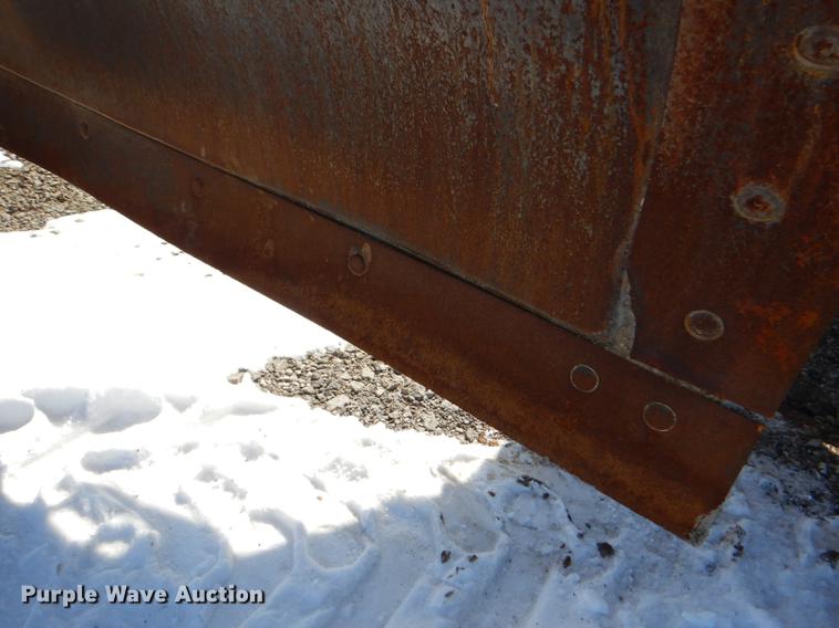 image for item DE0142 1984 John Deere 670A motor grader