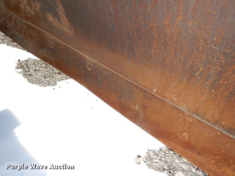 image for item DE0142 1984 John Deere 670A motor grader