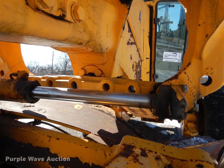 image for item DE0142 1984 John Deere 670A motor grader