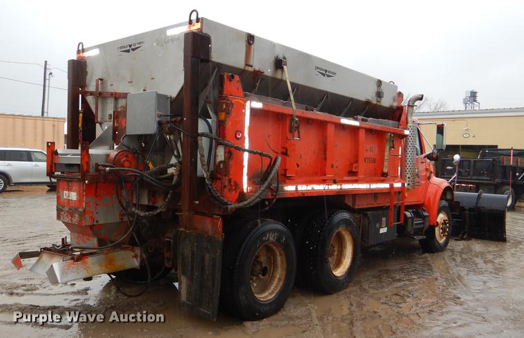 image for item DE0154 1993 International 4900 dump truck