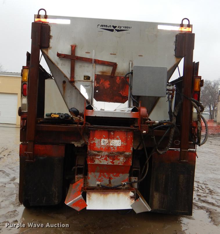 image for item DE0154 1993 International 4900 dump truck