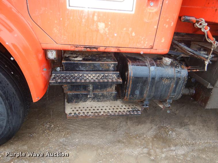 image for item DE0154 1993 International 4900 dump truck