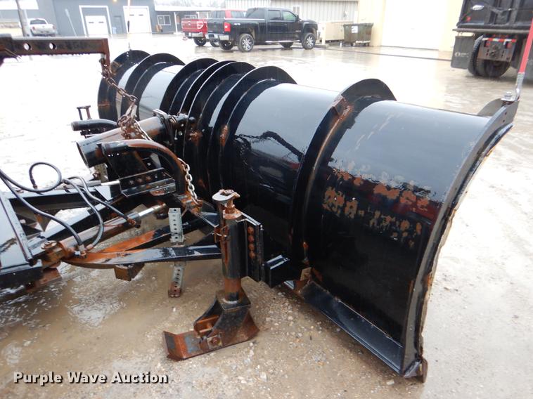 image for item DE0154 1993 International 4900 dump truck