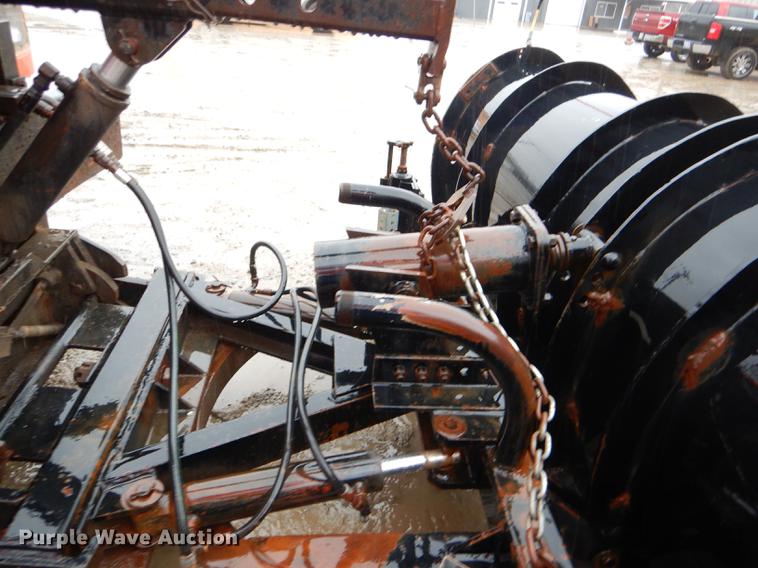 image for item DE0154 1993 International 4900 dump truck