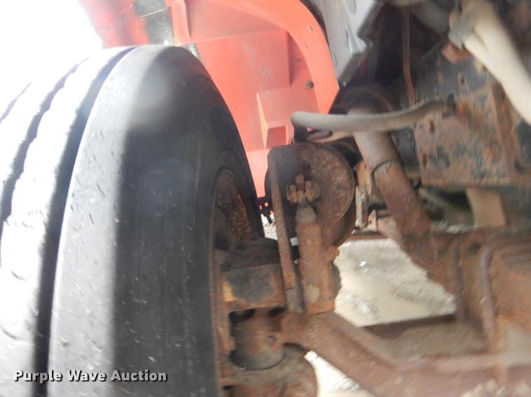 image for item DE0154 1993 International 4900 dump truck