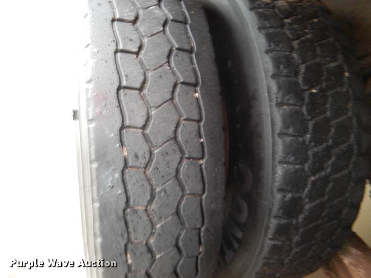 image for item DE0154 1993 International 4900 dump truck