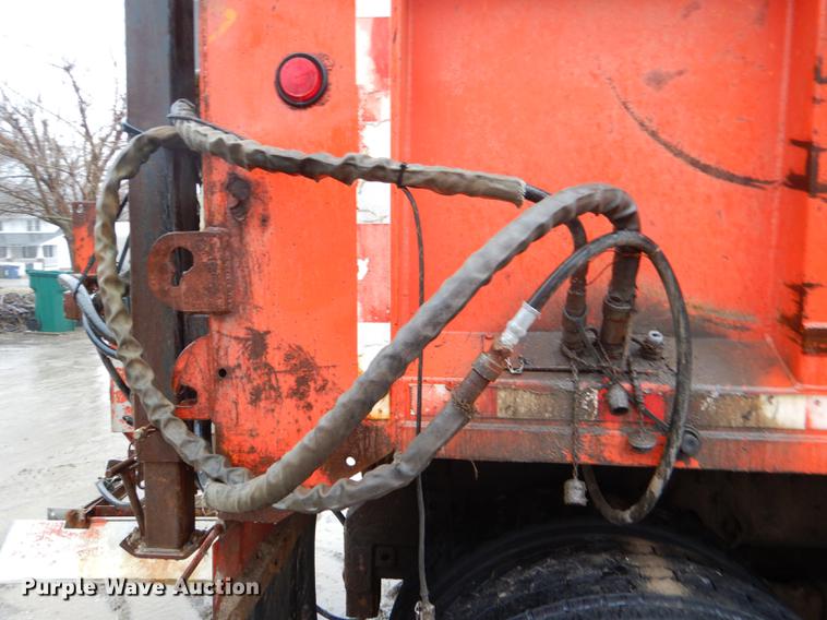 image for item DE0154 1993 International 4900 dump truck