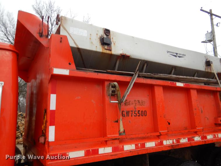 image for item DE0154 1993 International 4900 dump truck