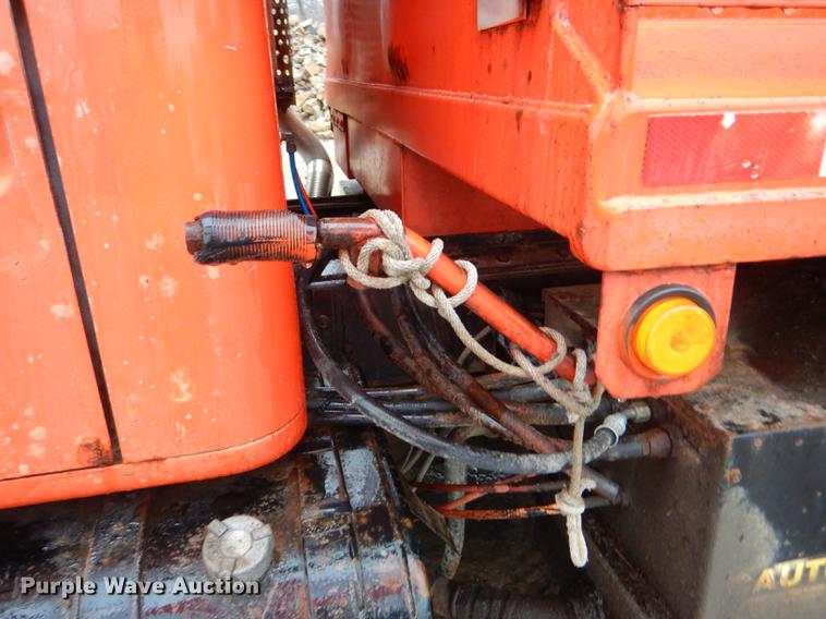 image for item DE0154 1993 International 4900 dump truck