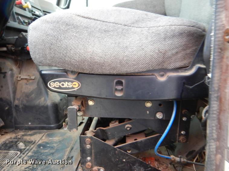 image for item DE0154 1993 International 4900 dump truck