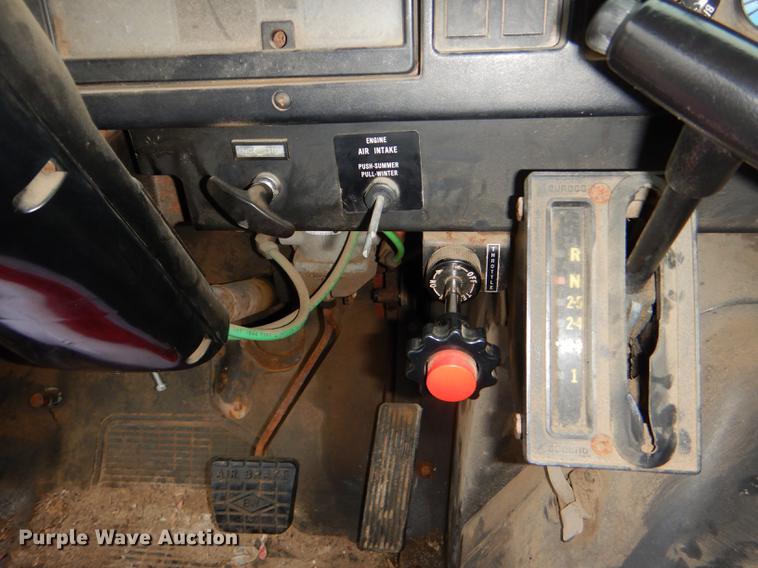 image for item DE0154 1993 International 4900 dump truck