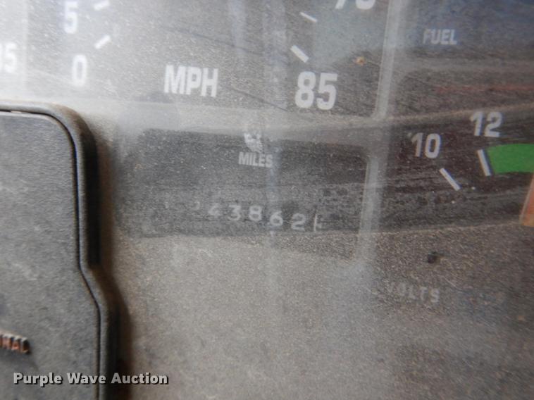 image for item DE0154 1993 International 4900 dump truck